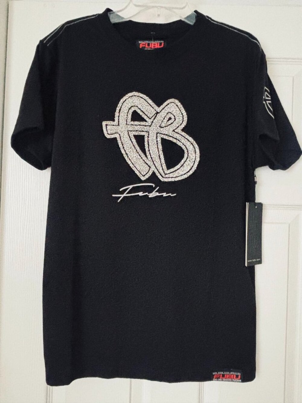 NWT FUBU Rhinestone Script FB Logo Graphic T-Shirt in Black - Size M